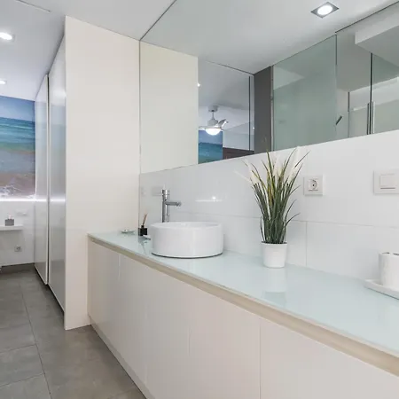 Home2book Stylish Escape, Canteras 大加那利岛拉斯帕尔马斯